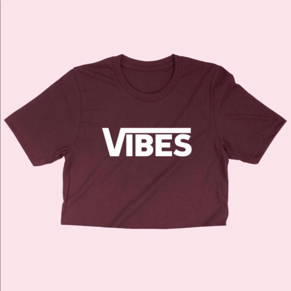 “Vibes” Cropped T-Shirt